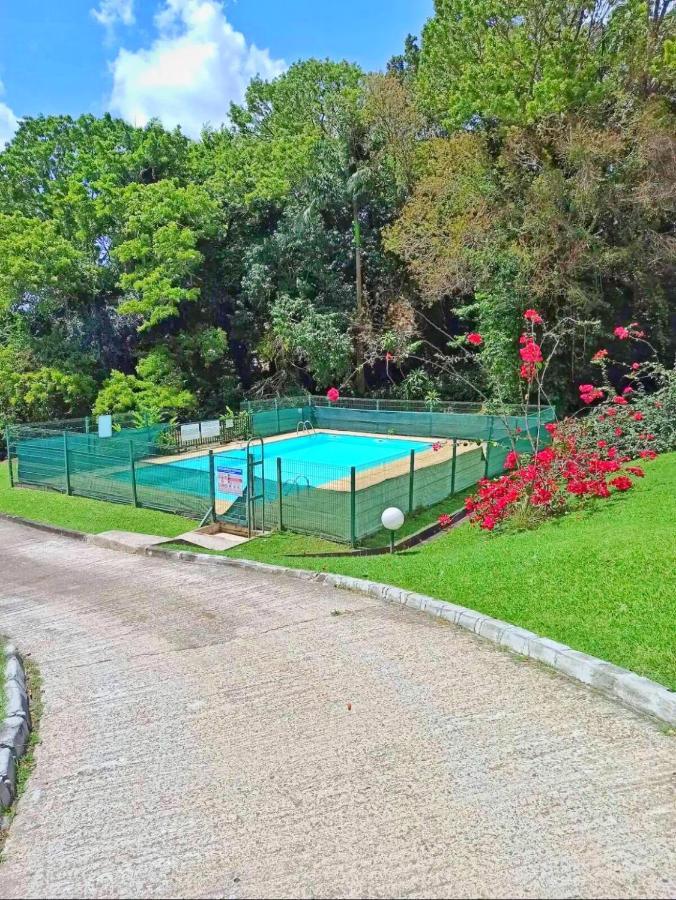 Appartement Cosy Dans Residence Avec Piscine Fort-de-France Exterior foto